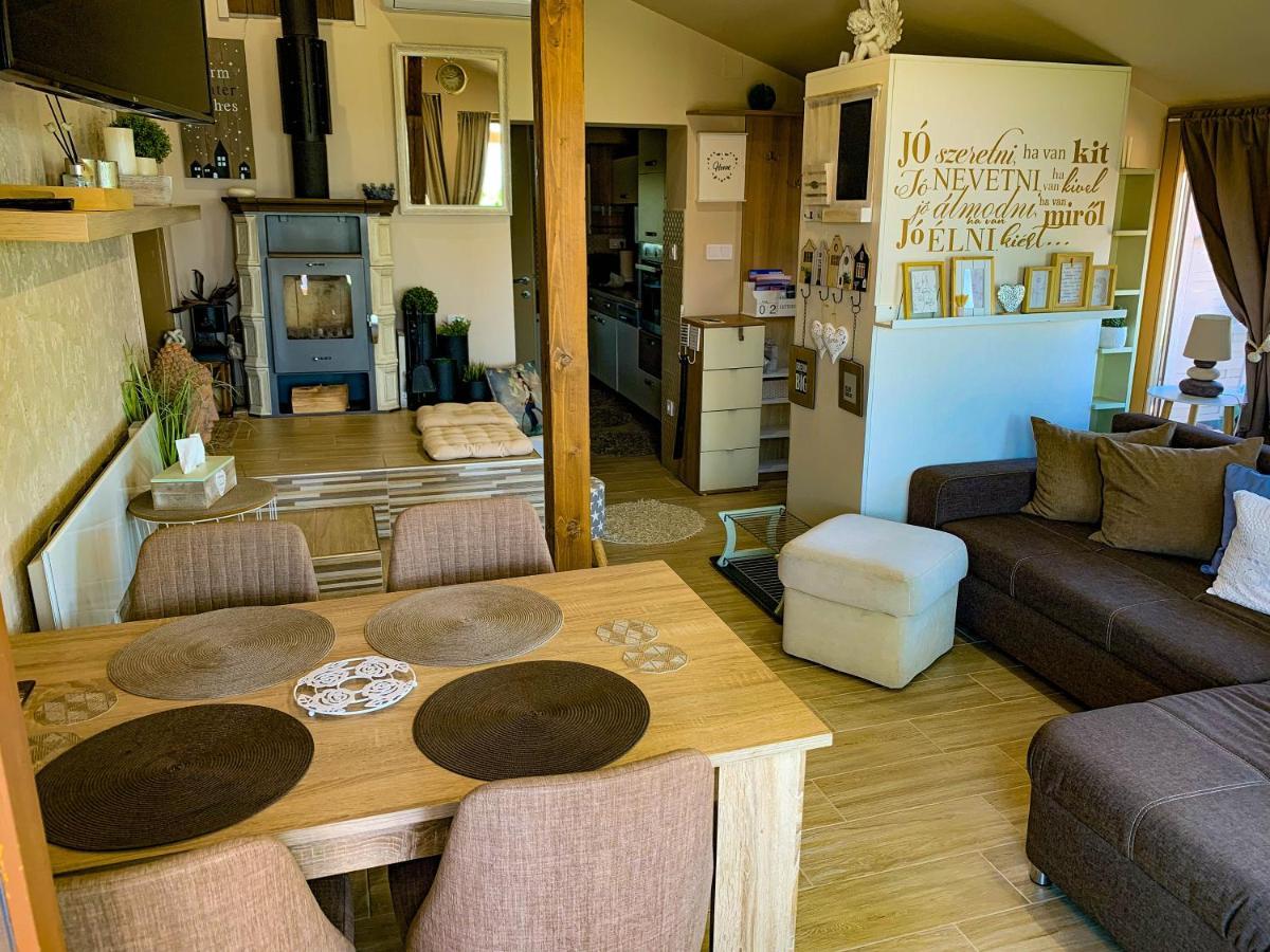 Casamia4U Villa Alsoors Luaran gambar